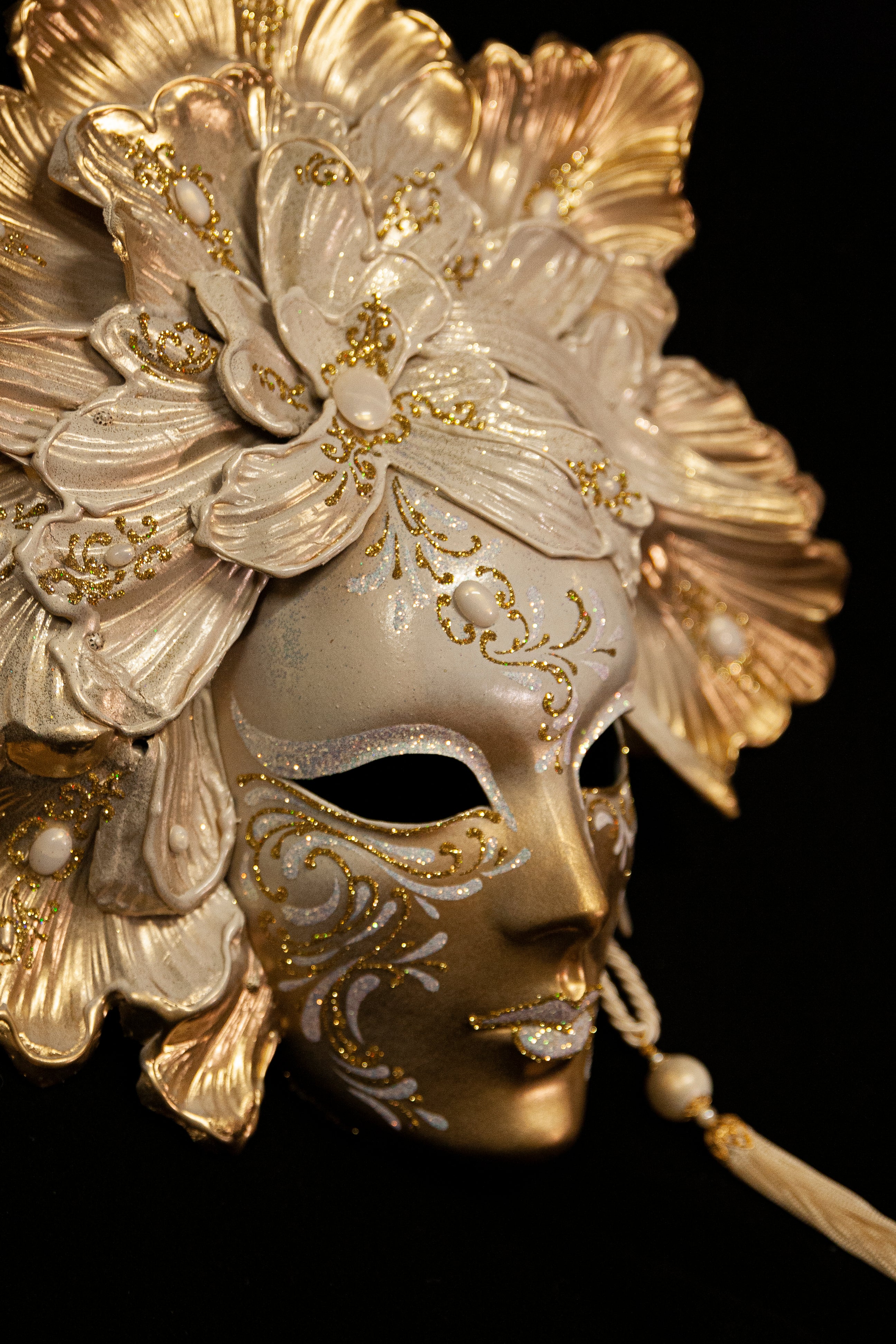 Maschera artigianale certificata come pezzo originale