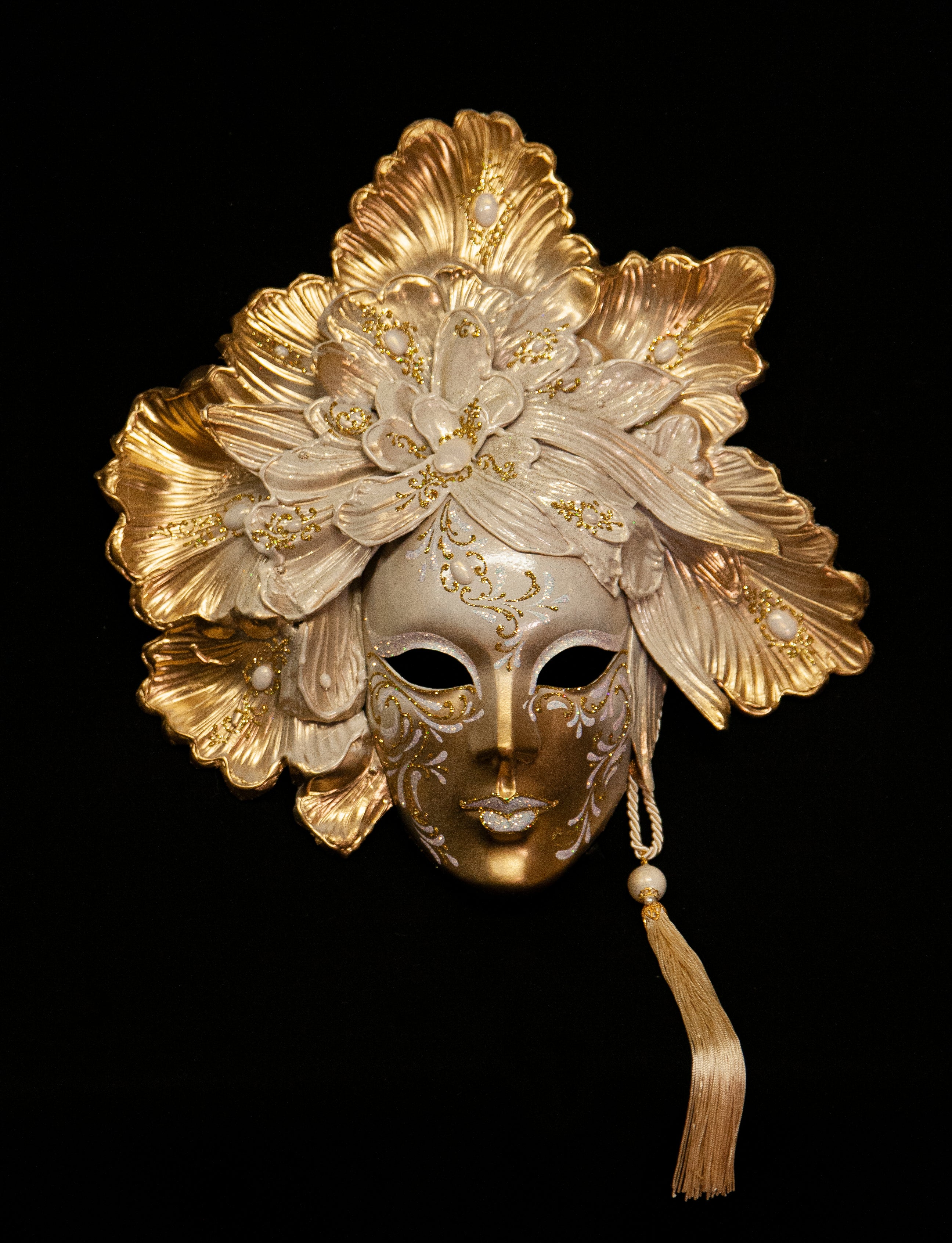 Maschera artigianale certificata come pezzo originale